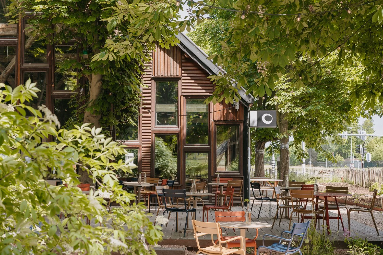 Outdoor Seating Dining